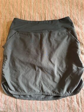 Patagonia Black and Gray action skort